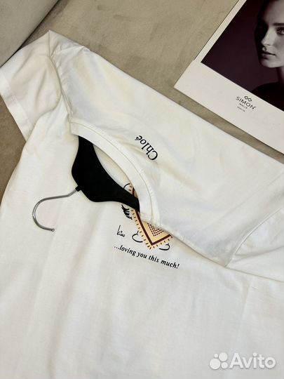 Футболка Chloe Love Is белая