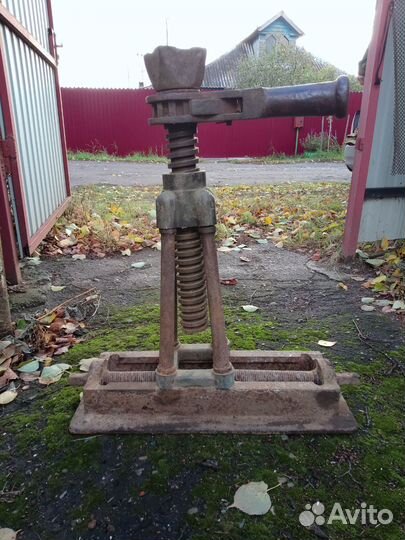 Домкрат железнодорожный СССР