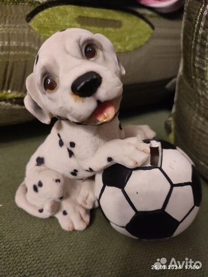 Статуэтки,копилки,фигурки