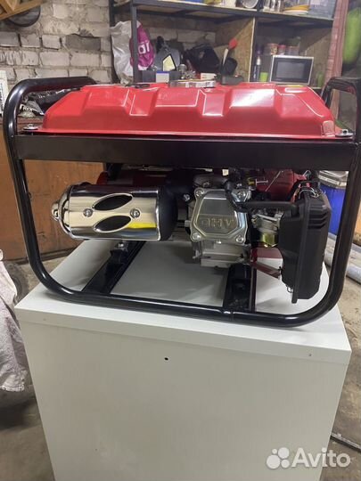 Генератор бензиновый honda
