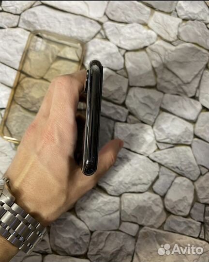 iPhone X, 64 ГБ