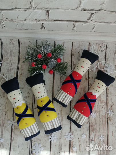 Новогодняя игрушка