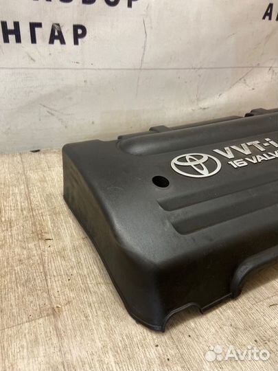 Декоративная крышка двигателя Toyota Avensis T25