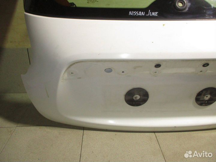 Дверь багажника со стеклом Nissan Juke (F15)