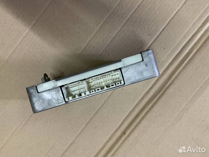 Блок управления двс toyota corolla EE103