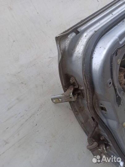 Дверь задняя левая