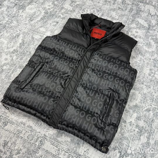 Жилет Hugo черный