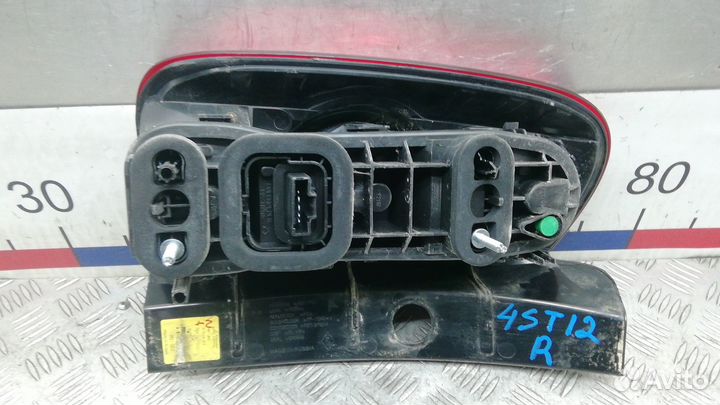 Фонарь Dacia Duster (2009-2020)