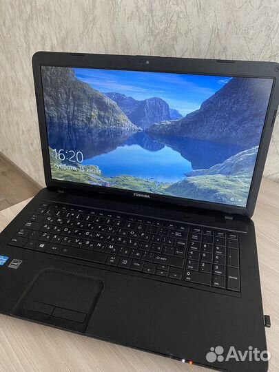 Ноутбук Toshiba