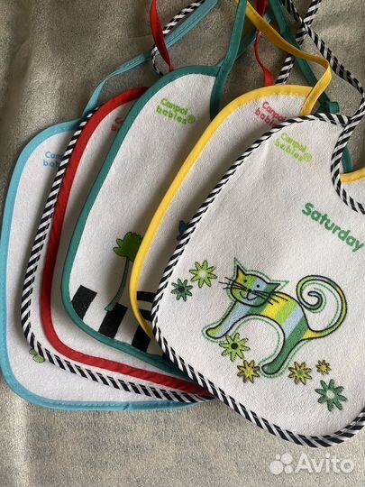 Набор новых нагрудников- слюнявчиков