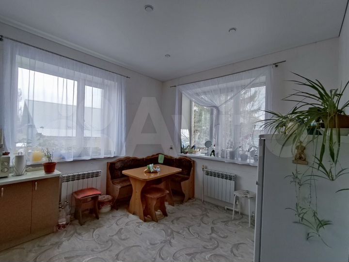 Дом 224 м² на участке 6 сот.