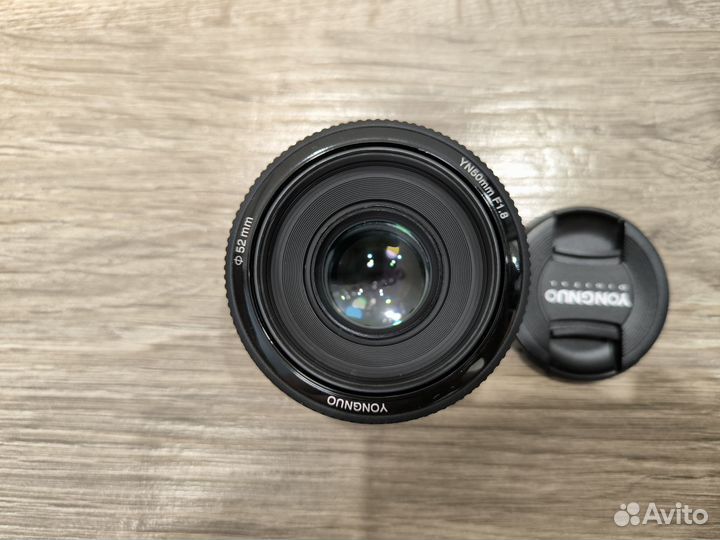 YongNuo 50mm f/1.8 Canon EF