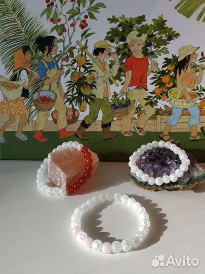 Новый детский браслет из камня белый