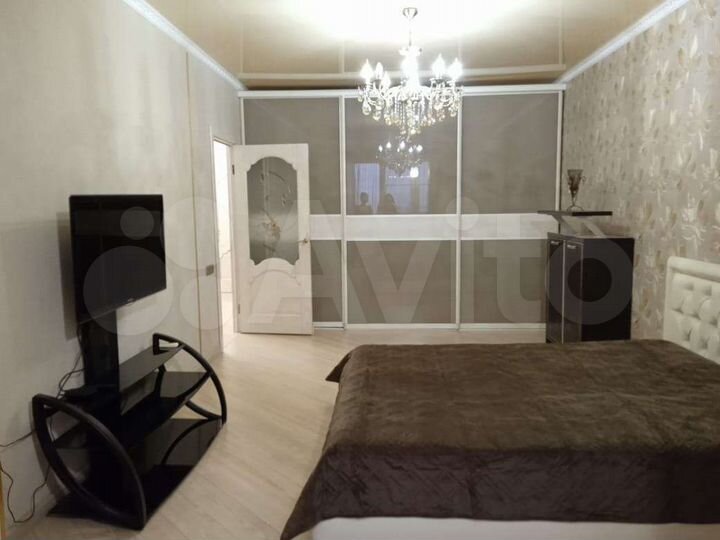 1-к. квартира, 52 м², 9/9 эт.