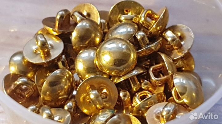 Золотые пуговицы