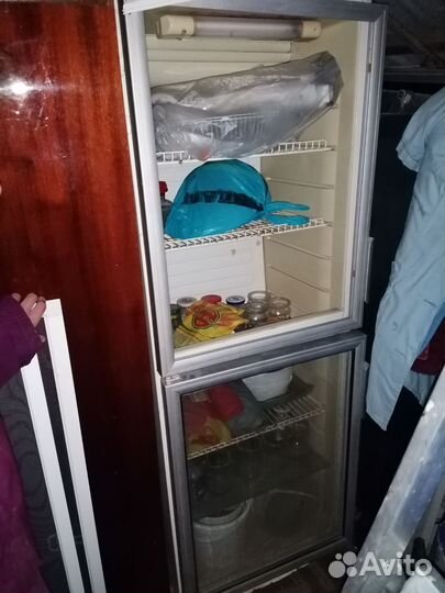 Холодильная витрина