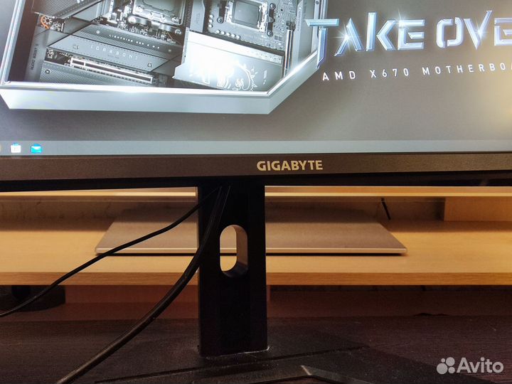 Монитор Gigabyte 144hz, 2k разрешение, 27 дюймов