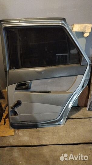 Дверь лада