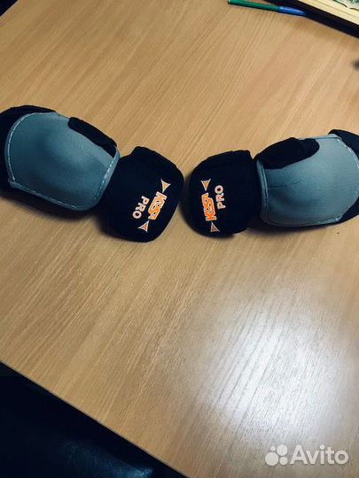 Налокотники для хоккея