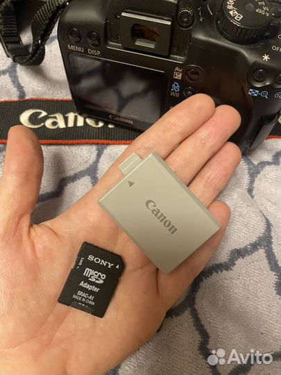 Зеркальный фотоаппарат canon eos 1000D