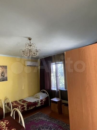 Комната 15 м² в 5-к., 2/2 эт.