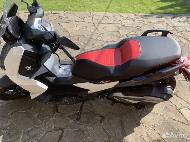 BMW C400X