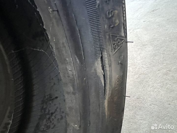 Grenlander IceHawke 1 245/35 R20