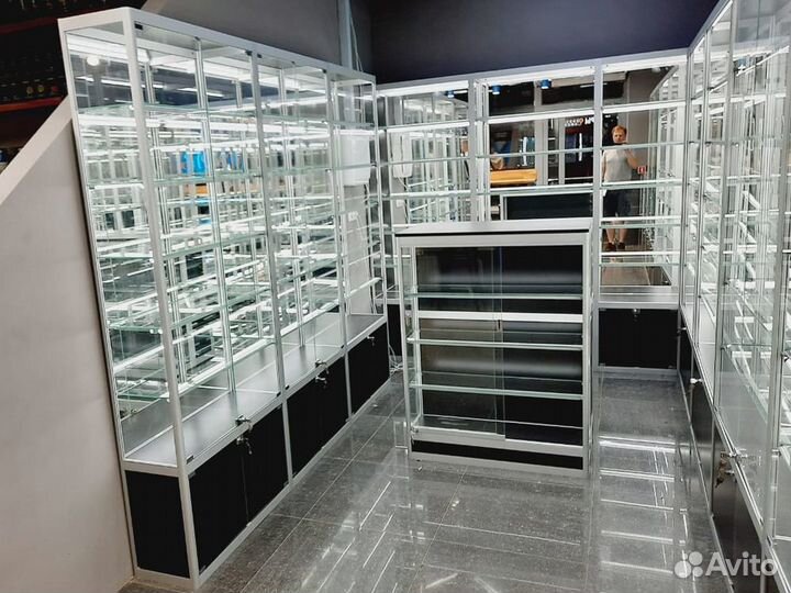 Витрины торговые алюминиевые
