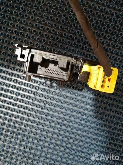 Блок подрулевой Volkswagen Passat