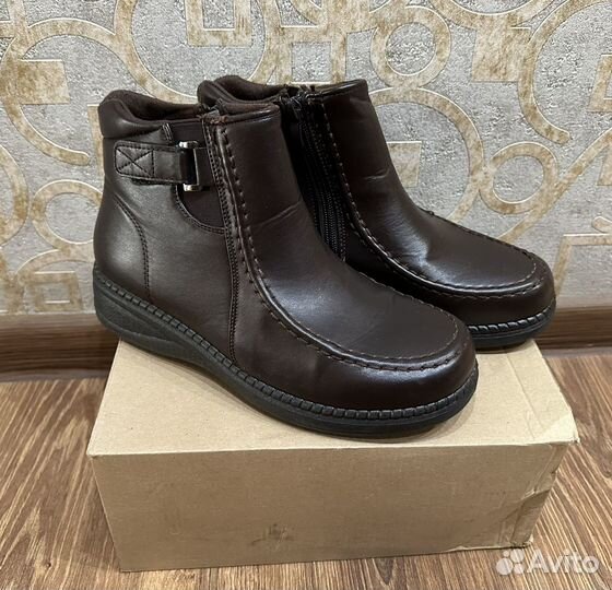 Ботинки женские осенние 38