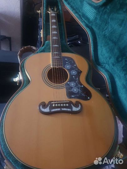 Акустическая гитара Epiphone EJ-200