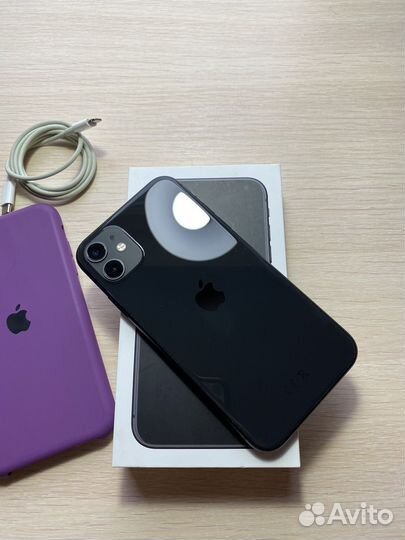 iPhone 11, 64 ГБ