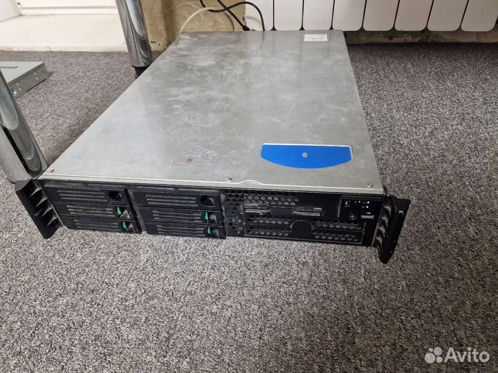 Сервер в стойку 2U