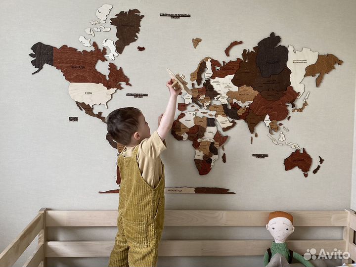Карта мира из дерева с доставкой
