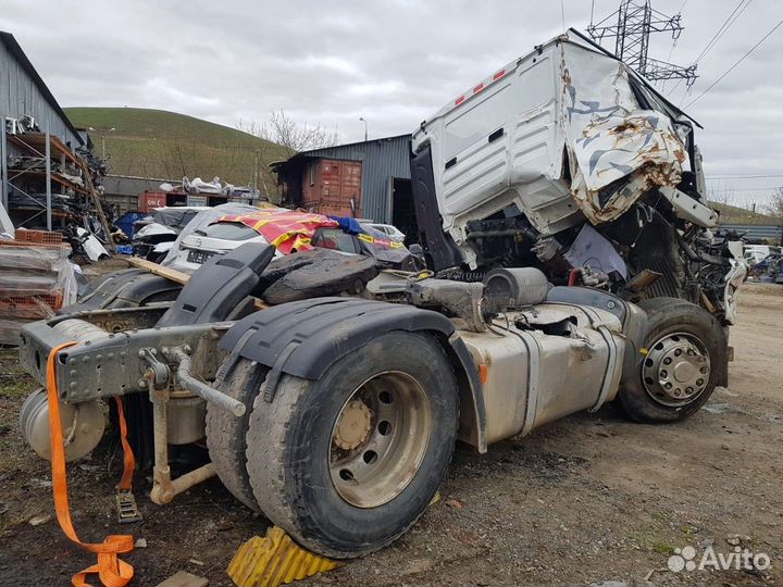 Тягач Sinotruk Sitrak C7H 2022г (дизель) по запчас