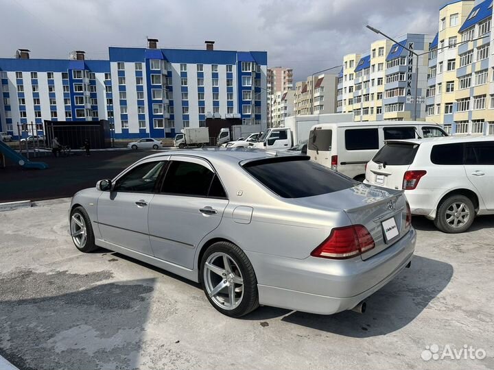 Toyota Crown 3.0 AT, 2004, 250 000 км