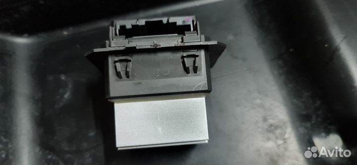 Резистор печки Renault Duster 2