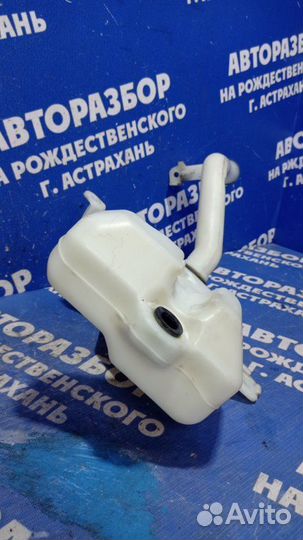 Бачок омывателя Honda Fit хэтчбек L13Z1 2012