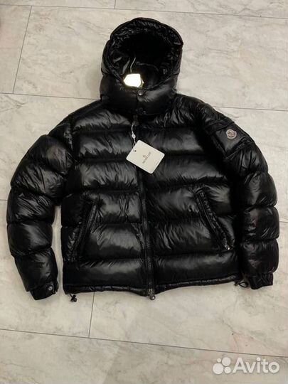 Пуховик Moncler Maya с NFC