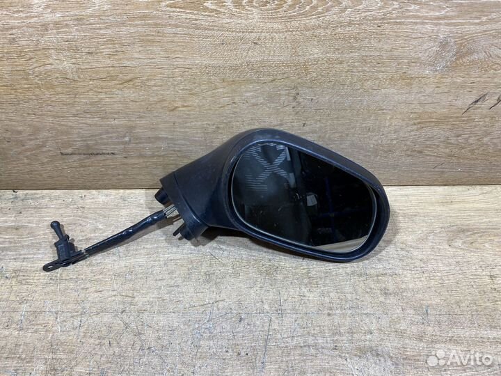 Зеркало правое Mitsubishi Carisma Арт. 7720668