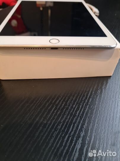 Планшет apple iPad mini 4 16 GB