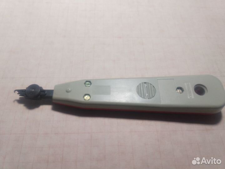 Инструмент для заделки витой пары Corning