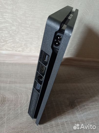 Sony PS4 Slim +игры