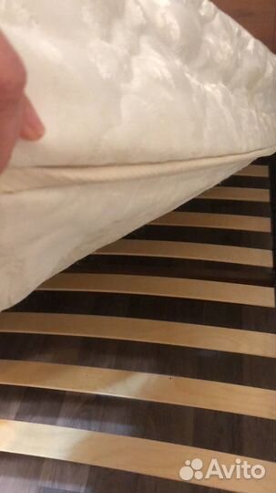 Кровать двухспальная с матрасом бу 160 200