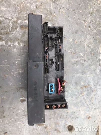 Блок предохранителей SAM CLK W208 Mercedes