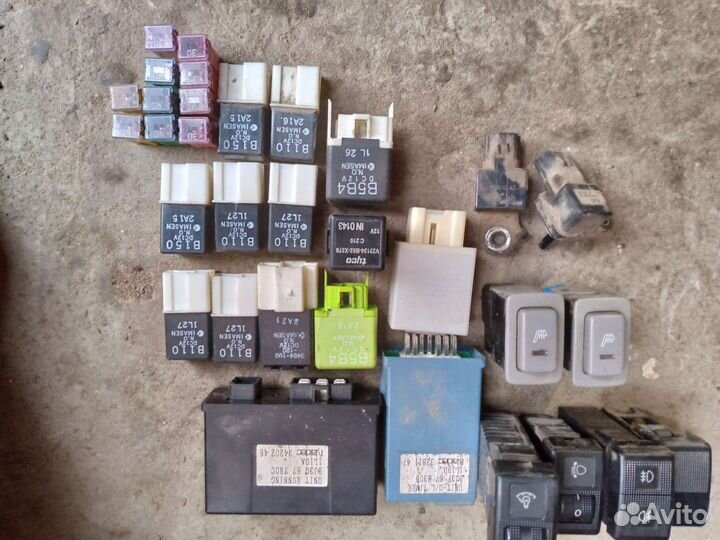 Реле на Мазду 323 1.6 2003г