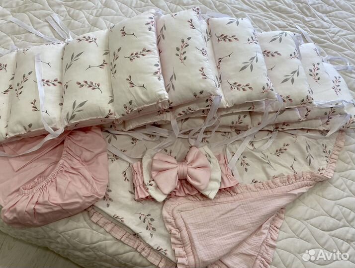 Бортики в десткую кроватку