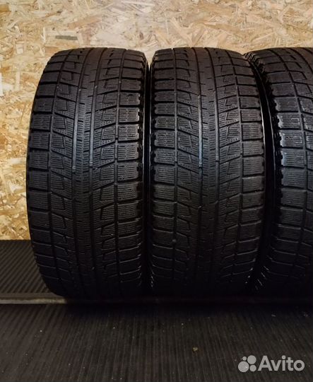 Bridgestone Blizzak Revo2 215/55 R17 93Q