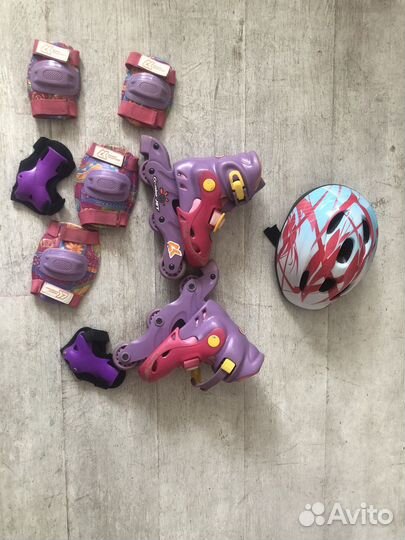 Комплект ролики, защита и шлем