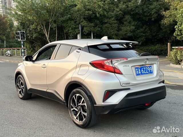 Toyota C-HR 2.0 AT, 2022, 13 080 км